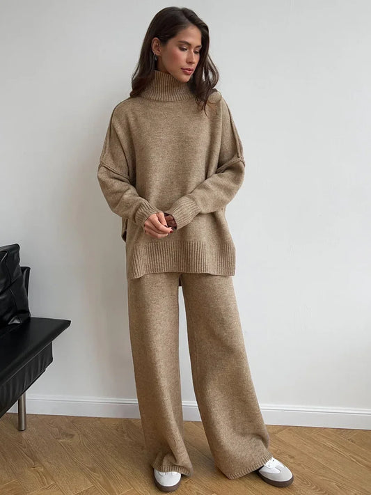 Turtleneck sweater set