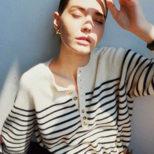 Wool knit loose pullover