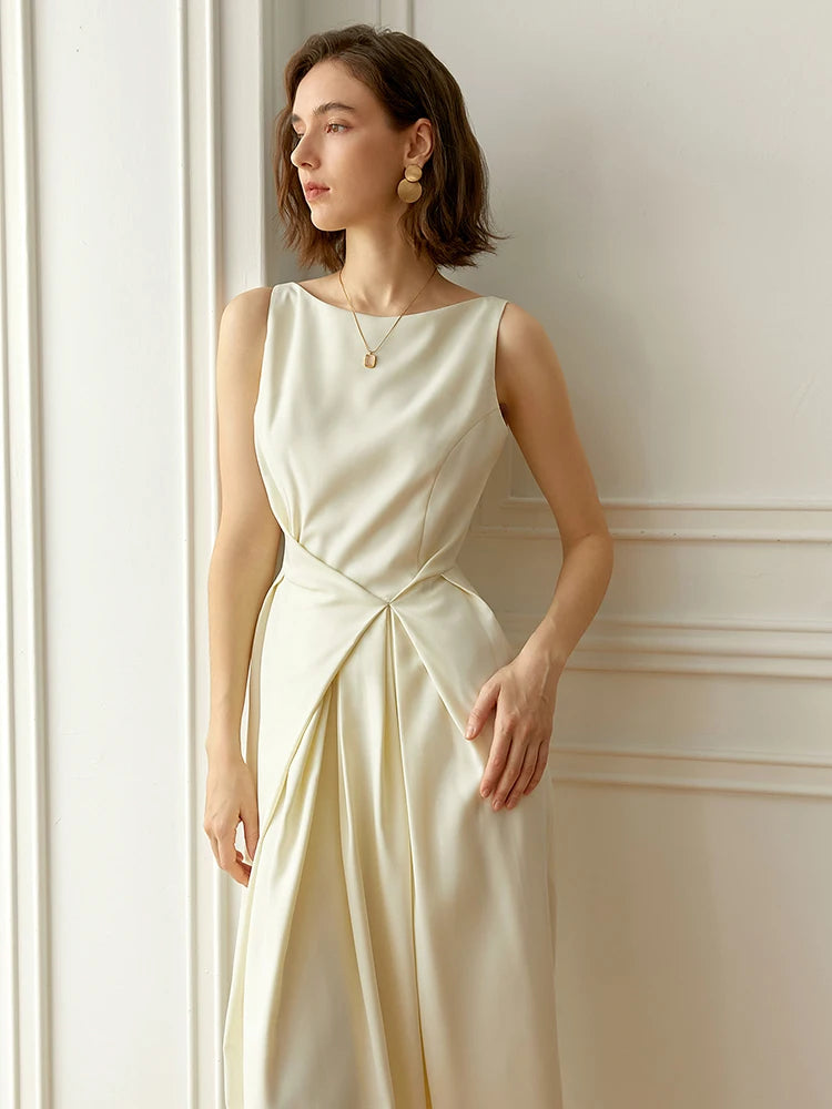 Classic linen dress