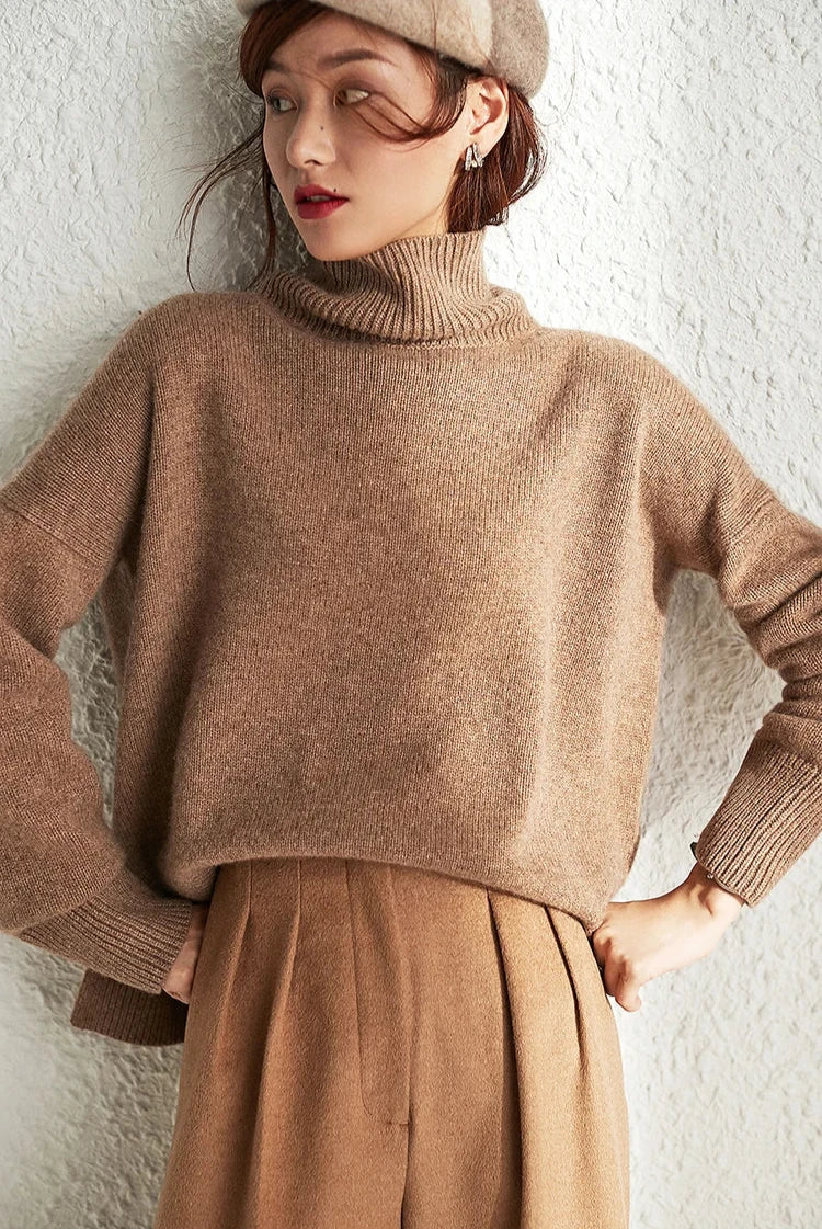 Minimalist cashmere jumper