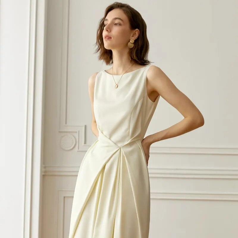 Classic linen dress