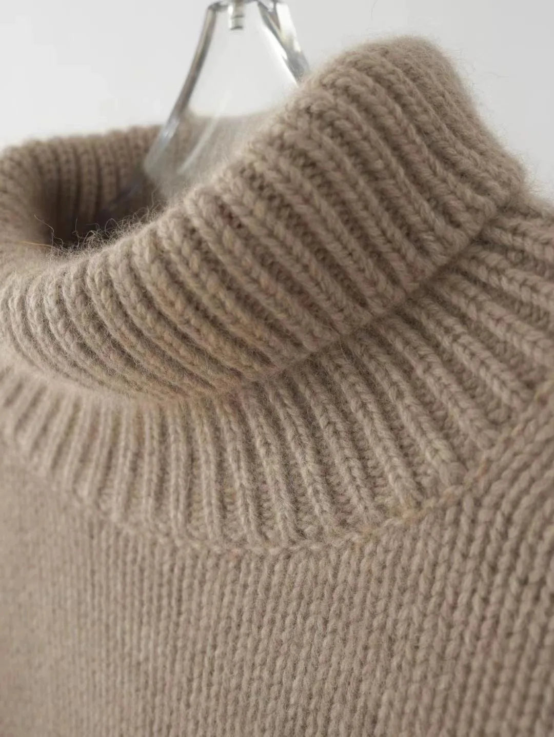 Merino wool pullover