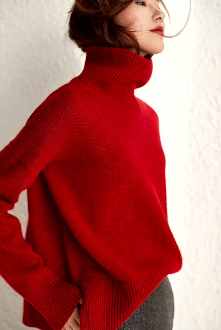 Minimalist cashmere jumper