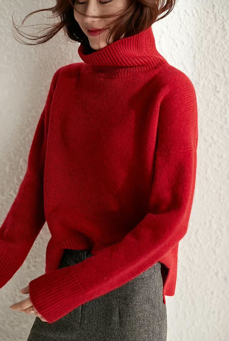 Minimalist cashmere jumper