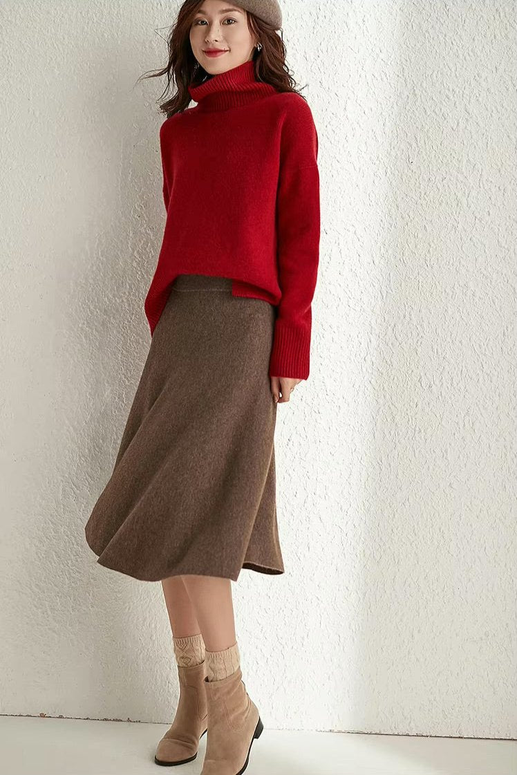 Minimalist cashmere jumper