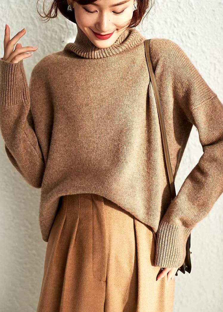 Minimalist cashmere jumper