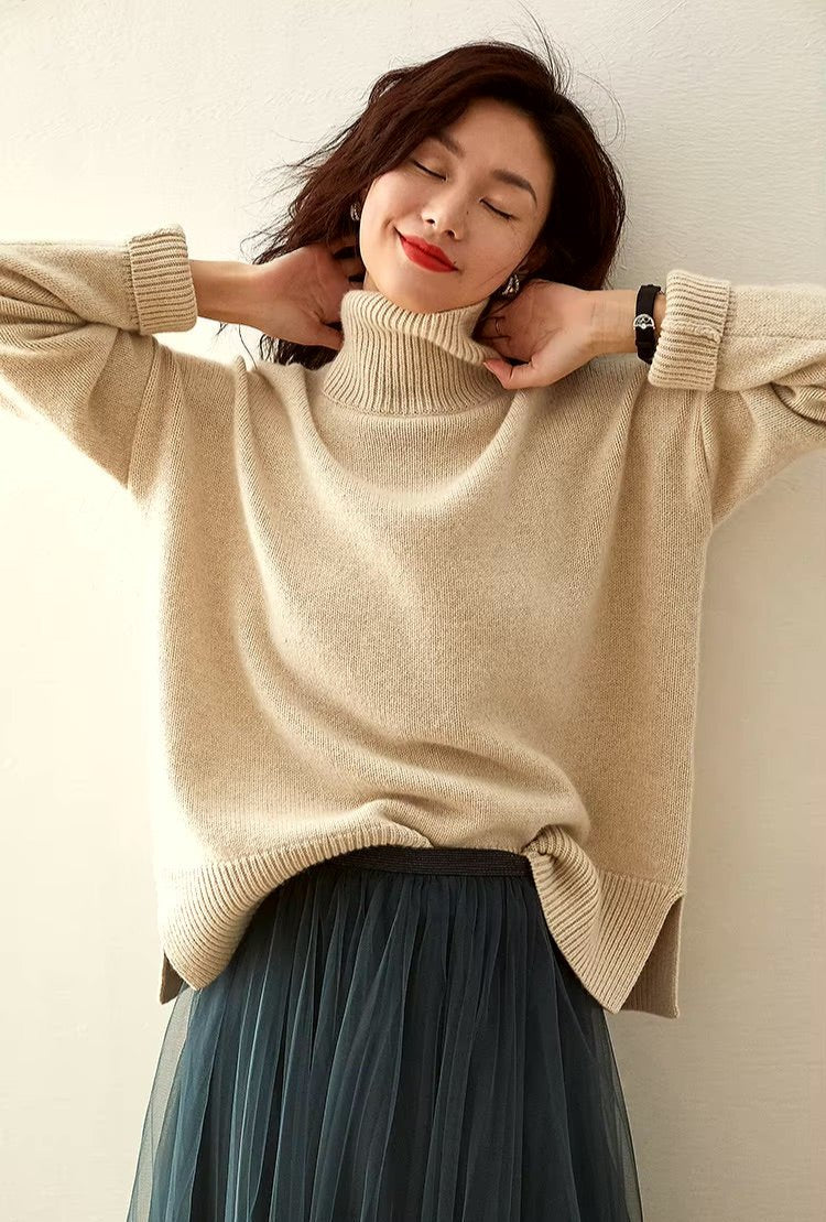 Minimalist cashmere jumper